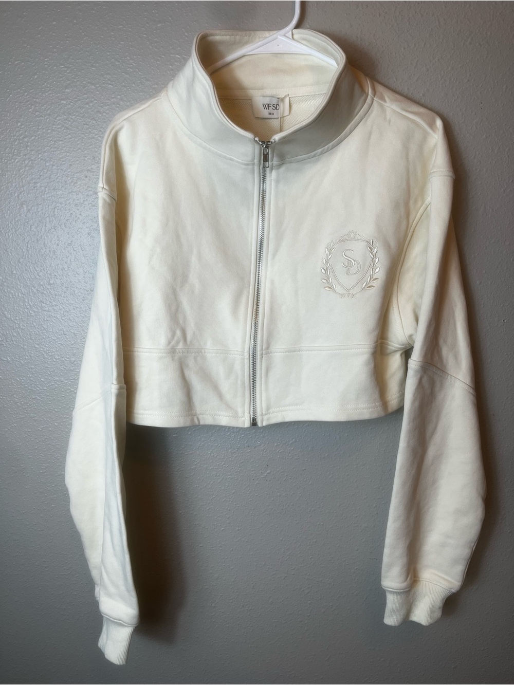 NWT White Fox x Sarah's Day Yazmin Zip-Front Cream Cropped Sweater Sz XS/S